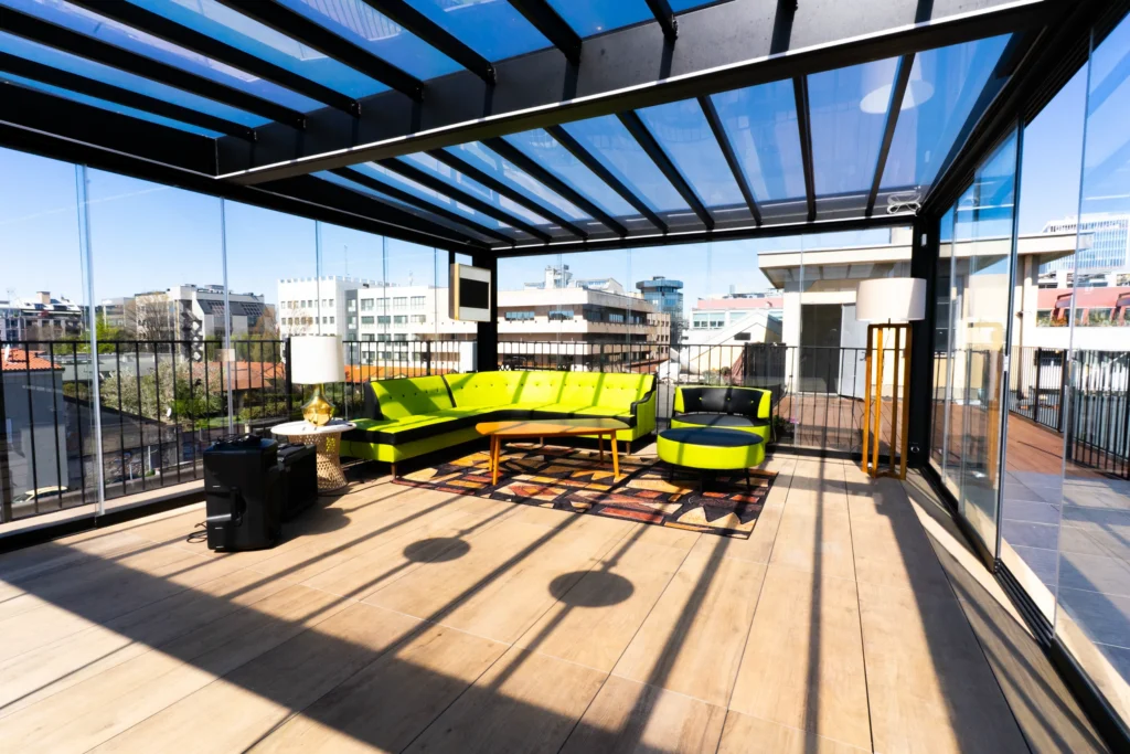 Rooftop L.E.M. allestito per eventi aziendali